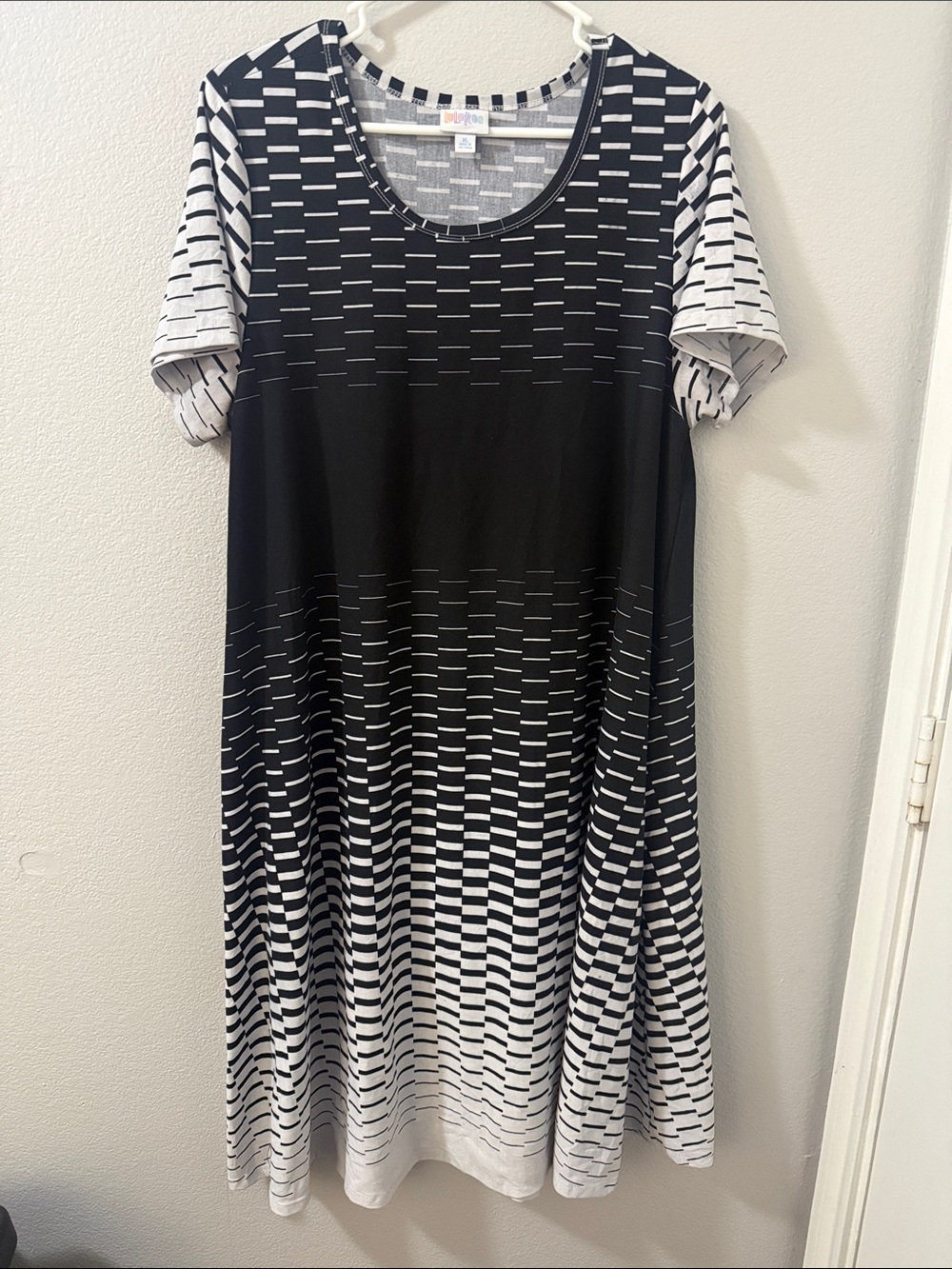 LuLaRoe Black & White Geometric Midi Dress